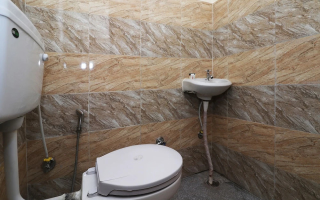 OYO 22917 Cgr Residency