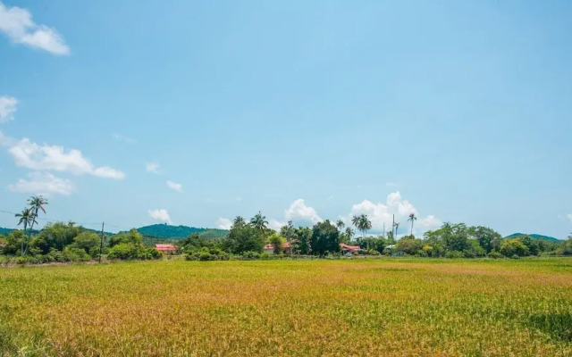 ZEN Home Villa Tepi Bendang
