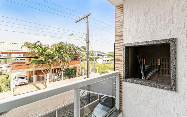 Aconchegante apto com churrasq nos Ingleses ROB203