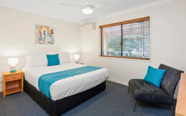 Arlia Sands Apartments