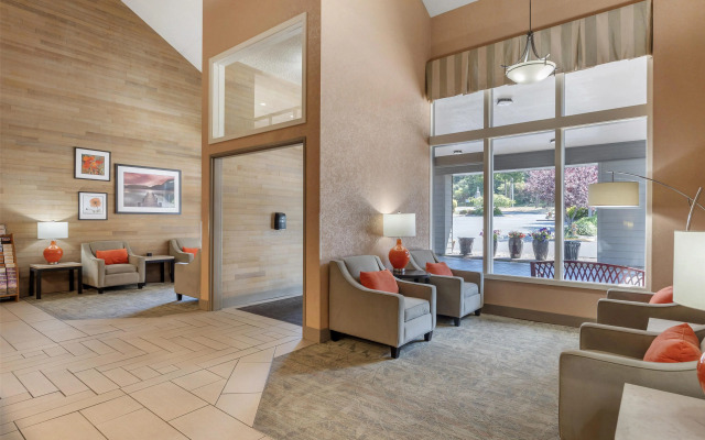 Best Western Plus Oak Harbor Hotel & Conference Center