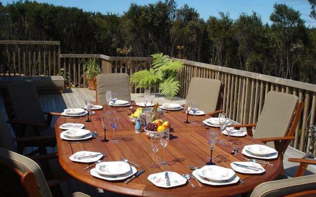 Longhouse Bed and Breakfast