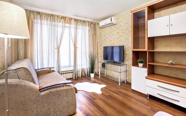 Sutki Life (Сутки Лайф) на Спортивной