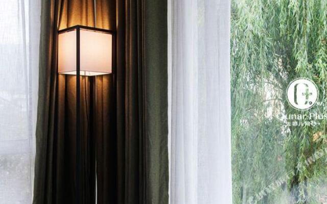Coloroom Hotel