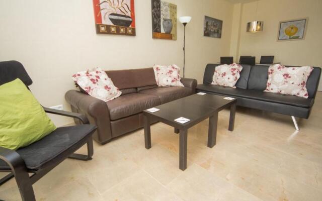 Marina Real 303