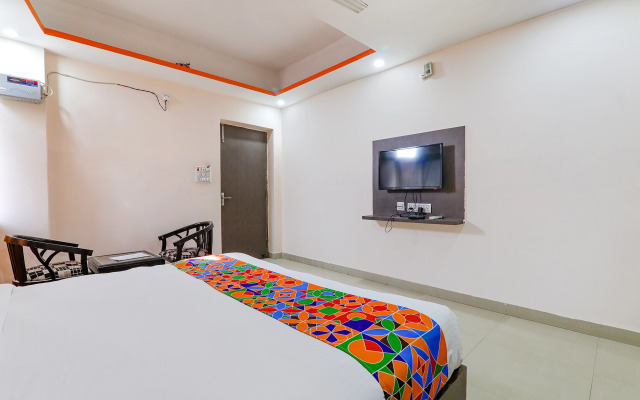 Fabhotel Vinayaka