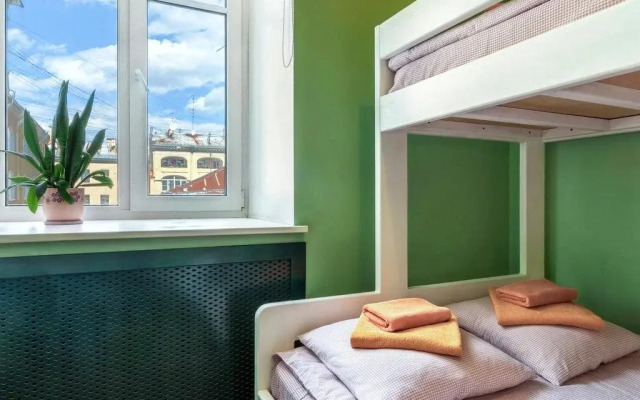 Друзья на Грибоедова