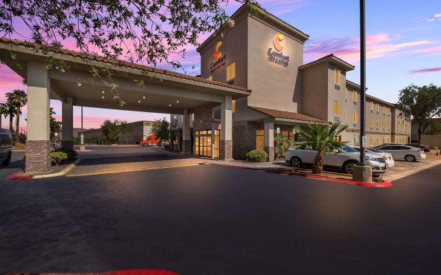 Comfort Inn & Suites Las Vegas - Nellis