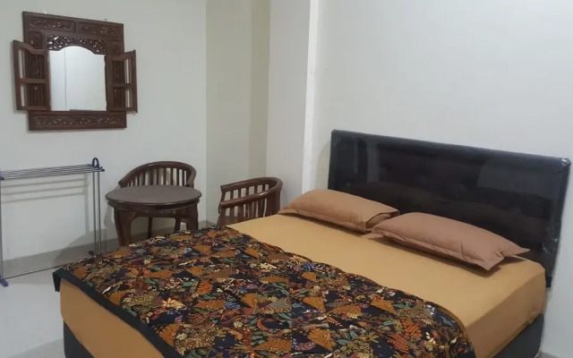 Family Home Ratmono JIH