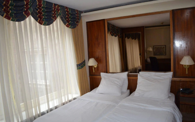 Rembrandtplein Hotel