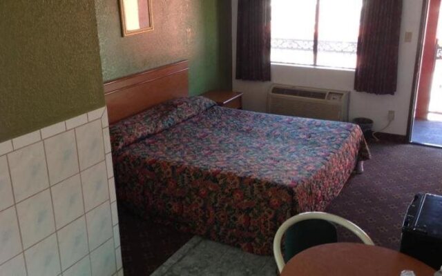 Royal Inn Motel
