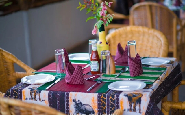 Kazinga channel lodge