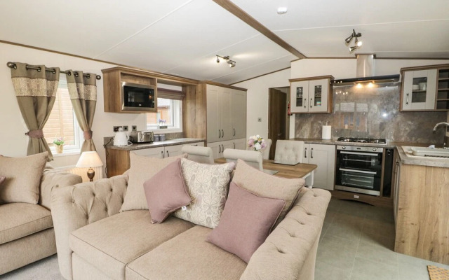 Ashton Lodge - Sherwood 4