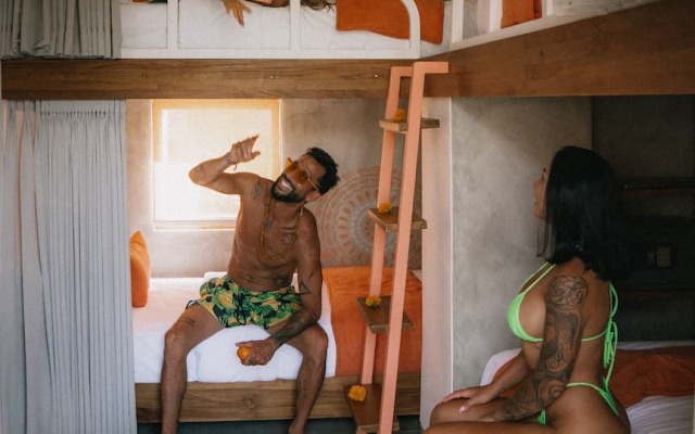 Roomates Surf Camp Canggu by Ini Vie Hospitality