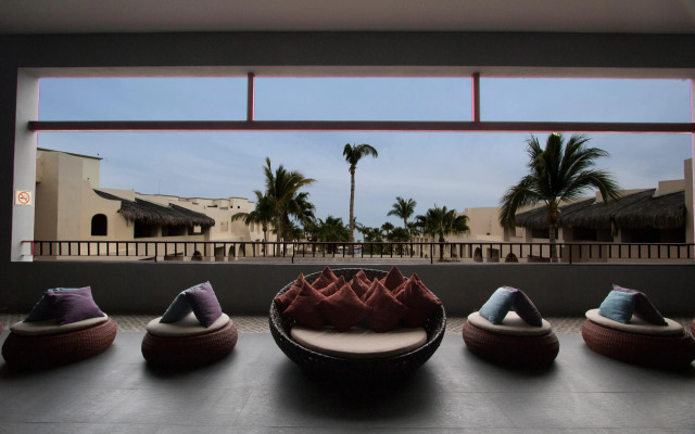 Grand Decameron Los Cabos, A Trademark All-Inclusive Resort