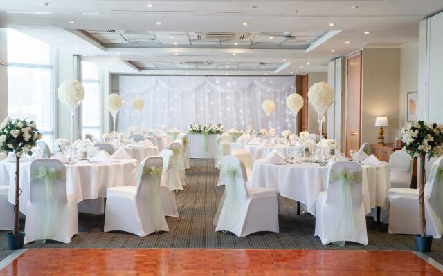 Holiday Inn Basingstoke by IHG