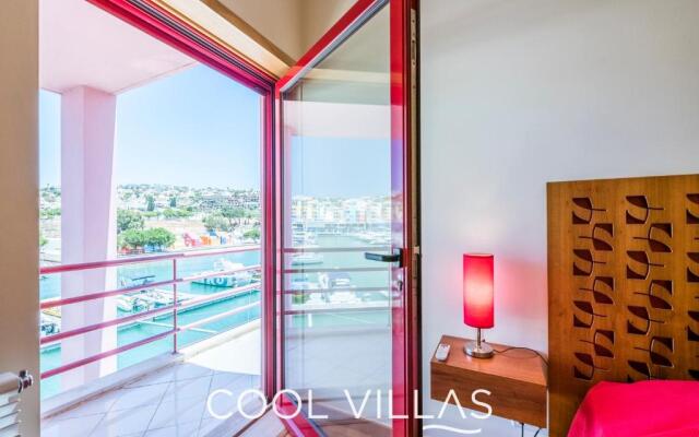 Villa AcquaMarina - 5 bedroom, water front villa