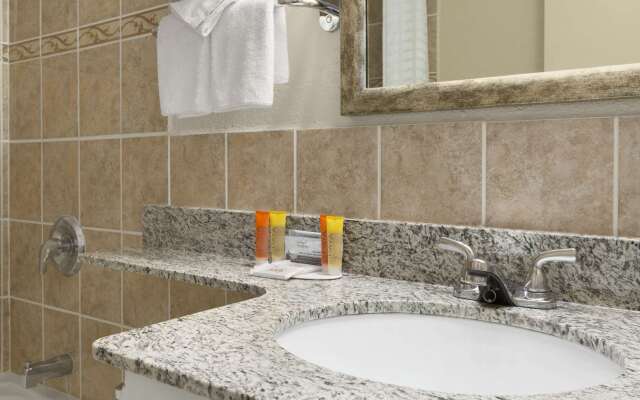 Travelodge by Wyndham Edmonton East