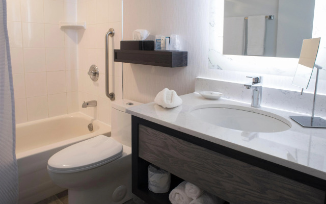 Crowne Plaza Fredericton-Lord Beaverbrook by IHG