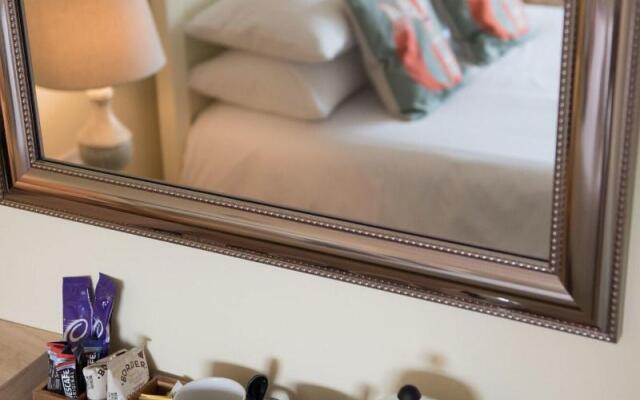 The Lodge at Broadway