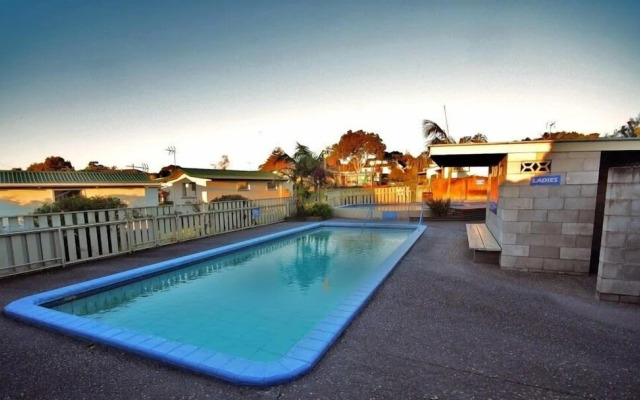 Omokoroa Kiwi Holiday Park