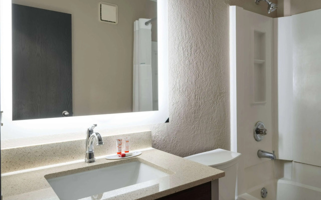 Super 8 by Wyndham Merrillville