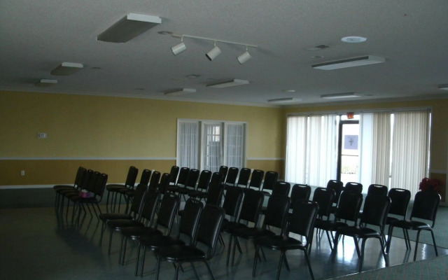 The Admiralty Suites & Inn Memphis Millington