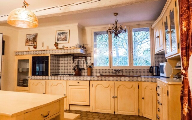 Spacious Holiday Home in Narbonne With Swimming Pool