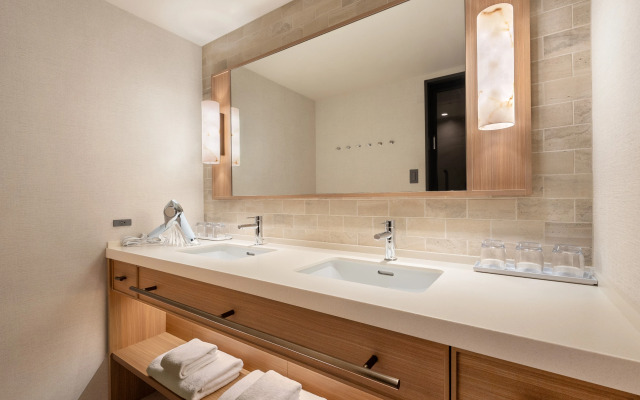 Okinawa Harborview Hotel