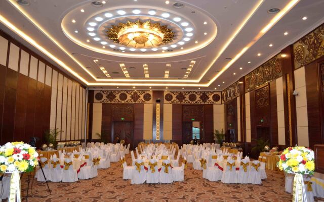 Don Chan Palace, Hotel & Convention