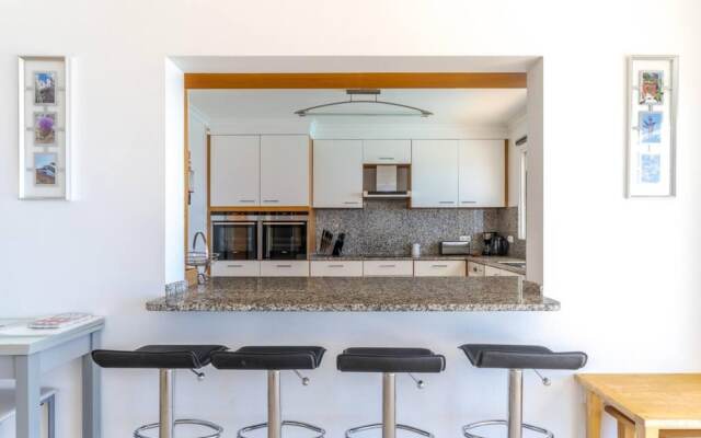 Villa Eldomar 61 in Estreito da Calheta