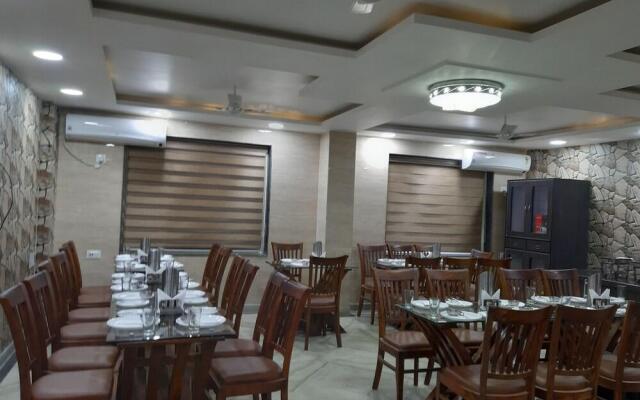 Hotel Sitara International