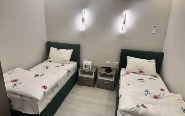 London Restaurant Hotel