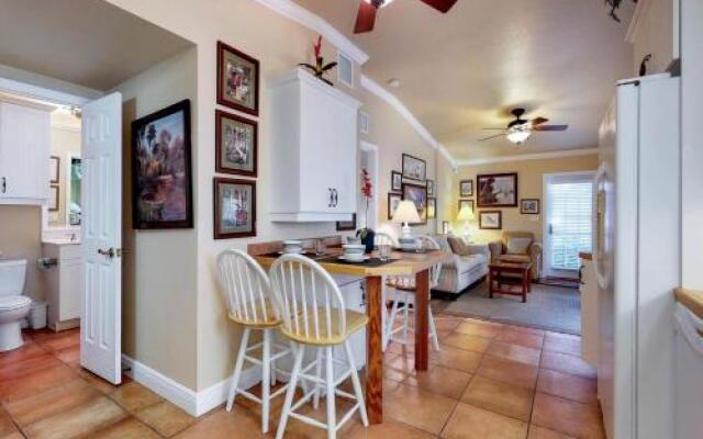 Palm Isle 3210 by RedAwning