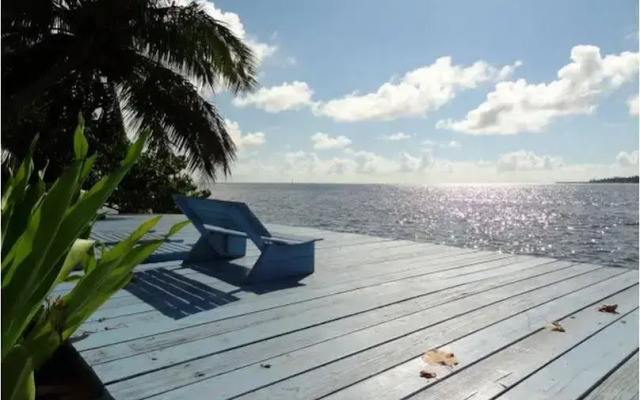 Les Tipaniers Iti Bungalows