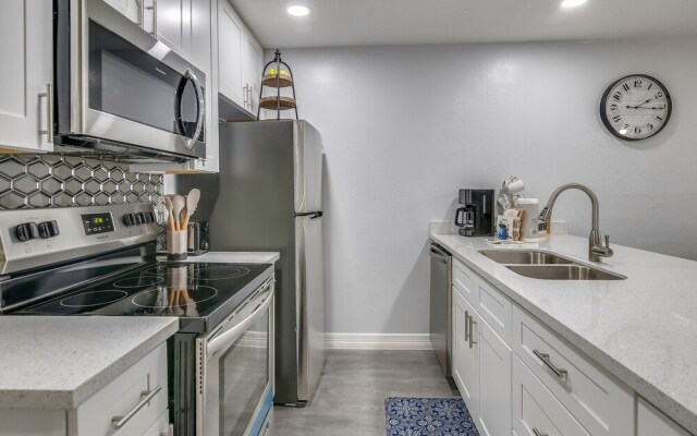 Captain's Cove 105