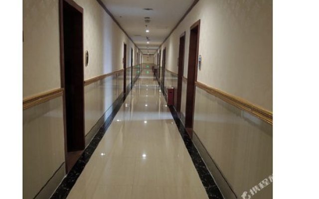 Foshan Jinshunda Business Hotel