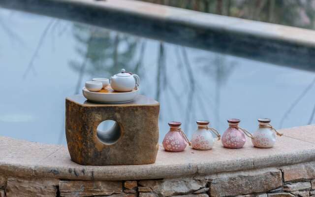 Howard Johnson Huashuiwan Hot Springs Resort Chengdu