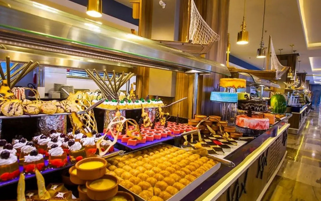 Eftalia Marin Resort Hotel