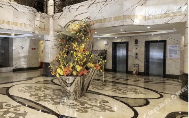 Jinfeng Kaihong Hotel