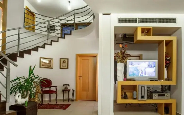 Hungarian Adventures Residence