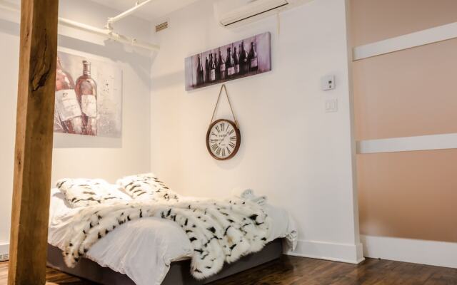 1861 Grand Loft in Old Port by Nuage