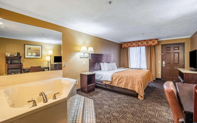 Quality Inn & Suites Ft. Jackson Maingate