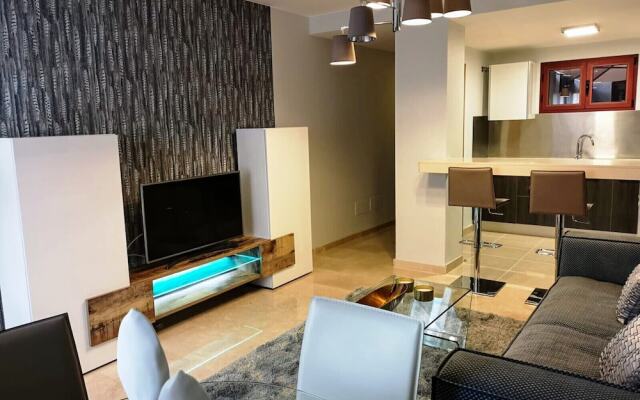 Luxury Apartment. Gym and Solarium
