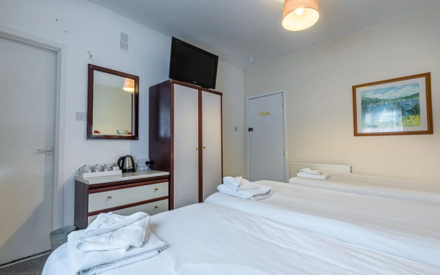Pier Walk Hotel