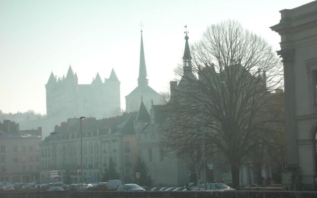 Apartment With 2 Bedrooms in Saumur, With Wonderful City View and Wifi