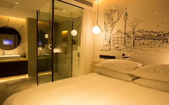 Changde Xiaoyi Hotel
