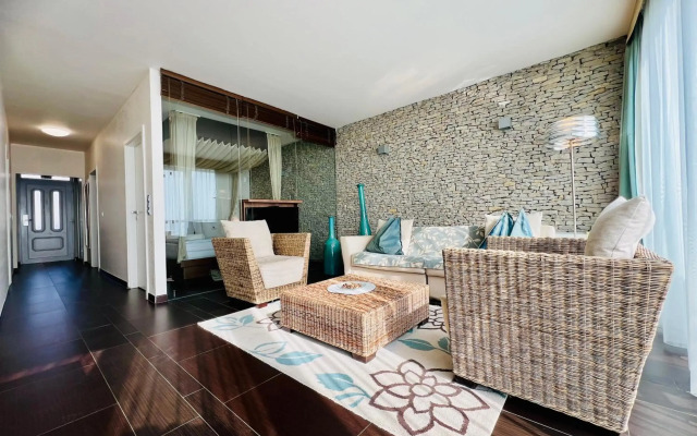 Echo Residence All Suite Hotel