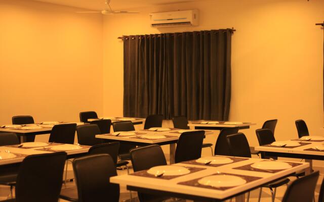 Hotel Pearl Residency