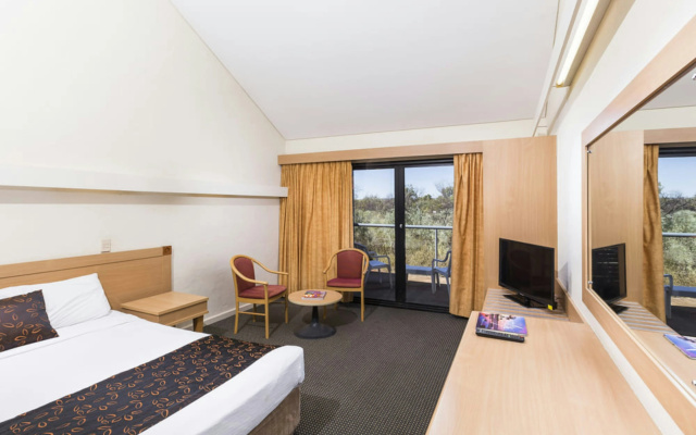 Discovery Resorts - Kings Canyon – Guest Rooms – Alice Springs